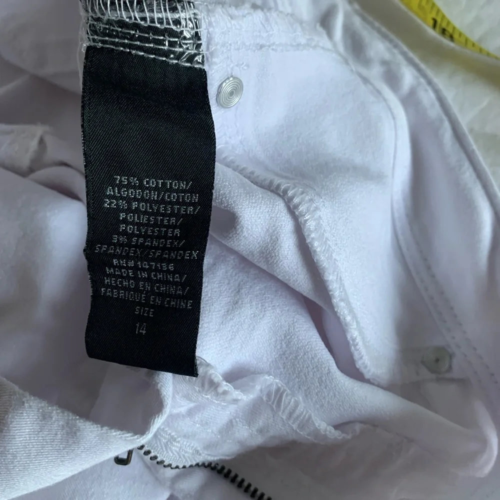 1822 Denim White Jean Shorts